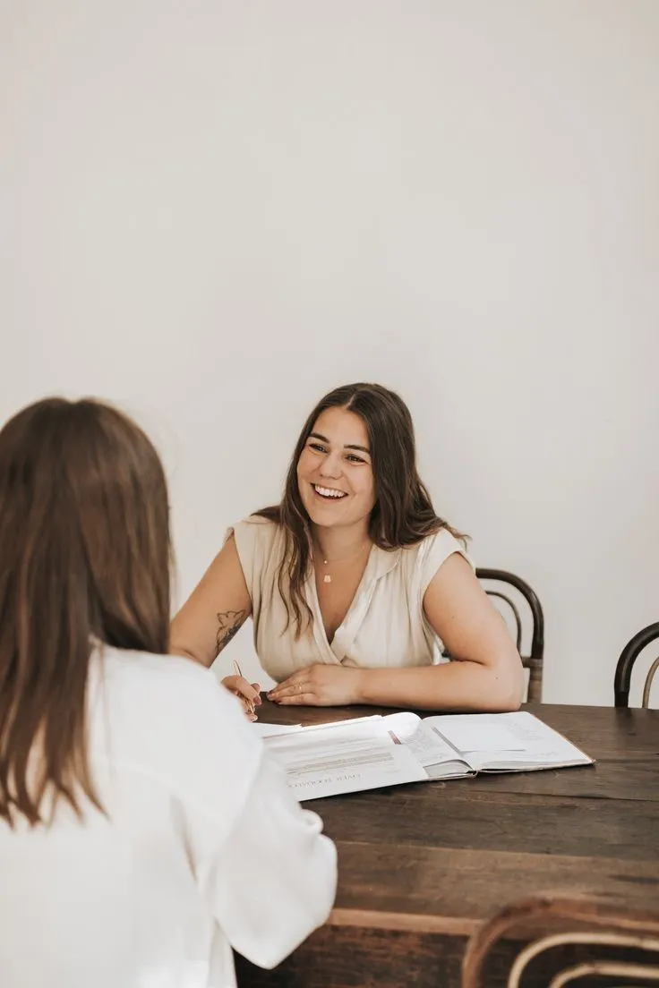 Cyfrowa sala tronowa Crown